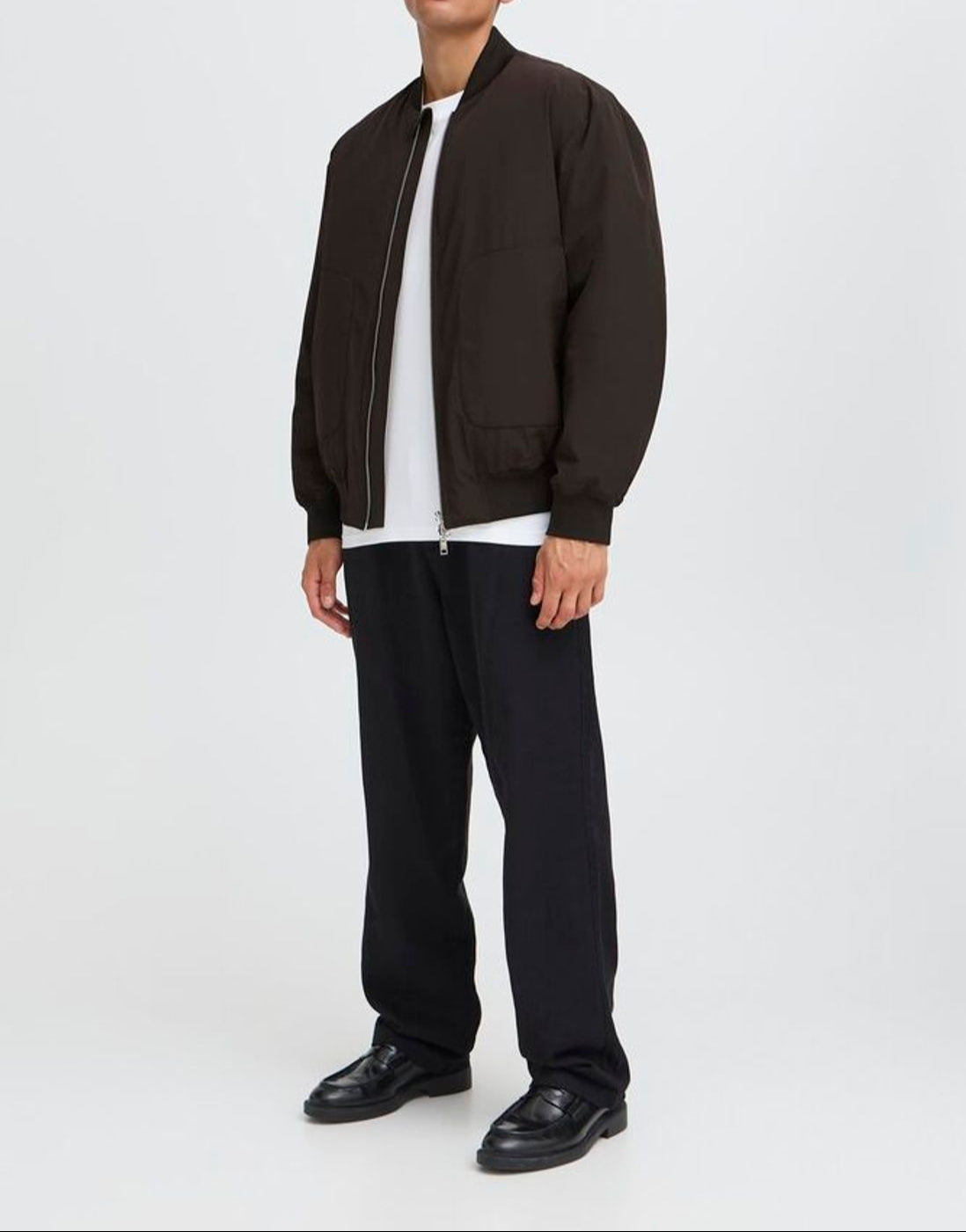 Solid bomber